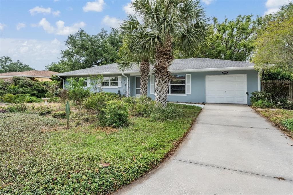1951 JEFFORDS STREET CLEARWATER, FL 33764