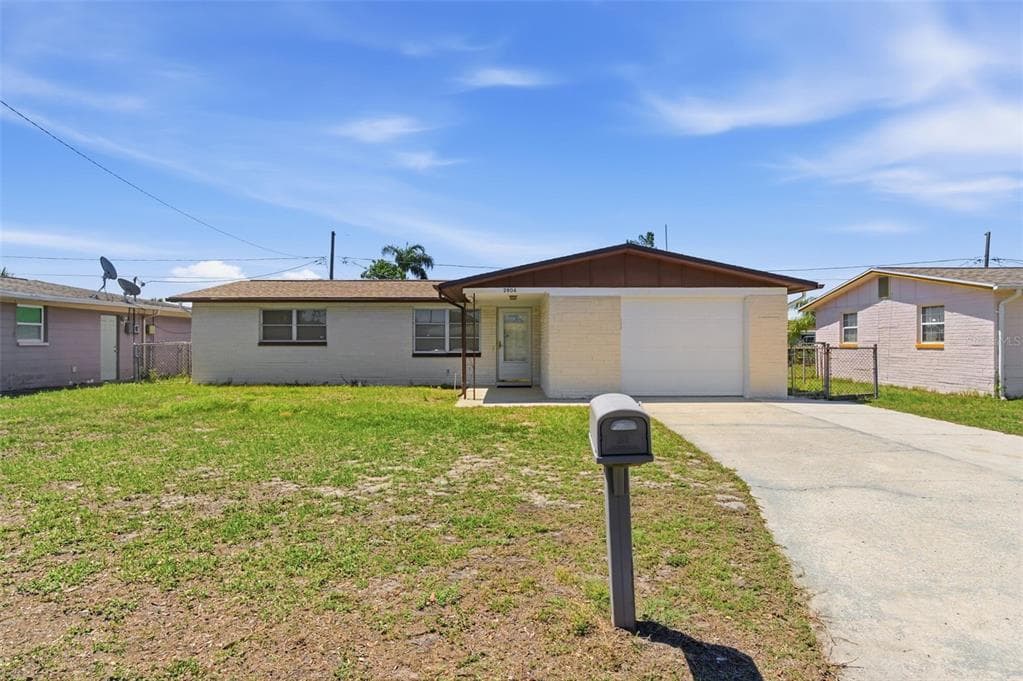 3904 REDWOOD DRIVE HOLIDAY, FL 34691