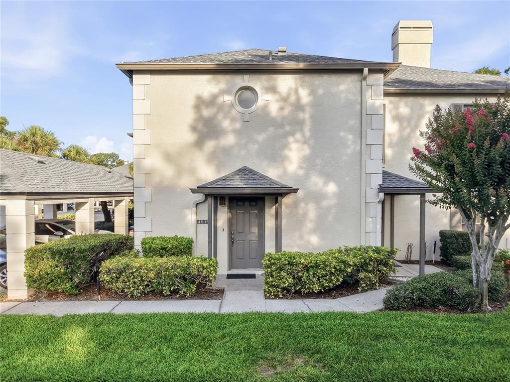 4515 SOUTHAMPTON COURT UNIT 4515 TAMPA, FL 33618