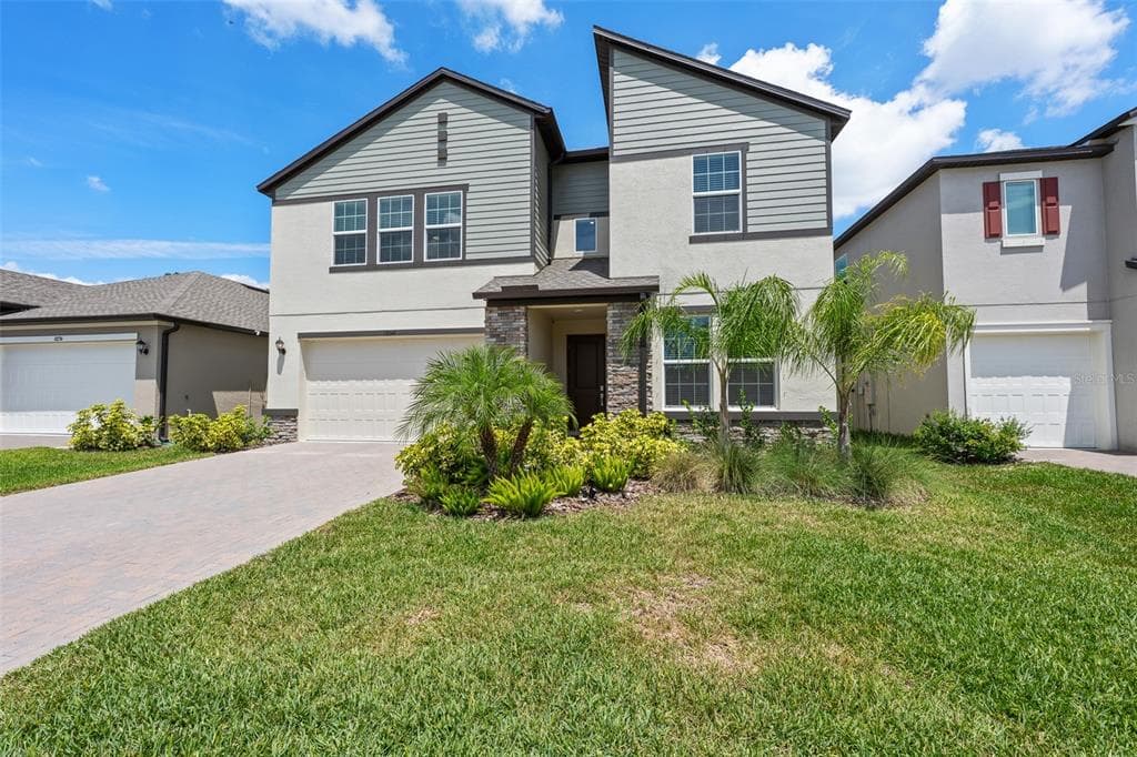 18242 SERENE LAKE LOOP LUTZ, FL 33548