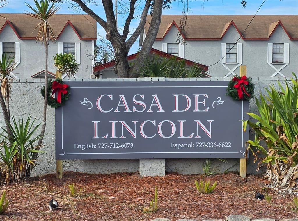 5712 N LINCOLN AVENUE UNIT A TAMPA, FL 33614