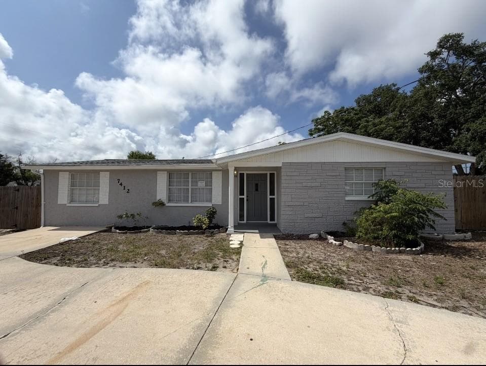 7412 UNIVERSITY DRIVE HUDSON, FL 34667