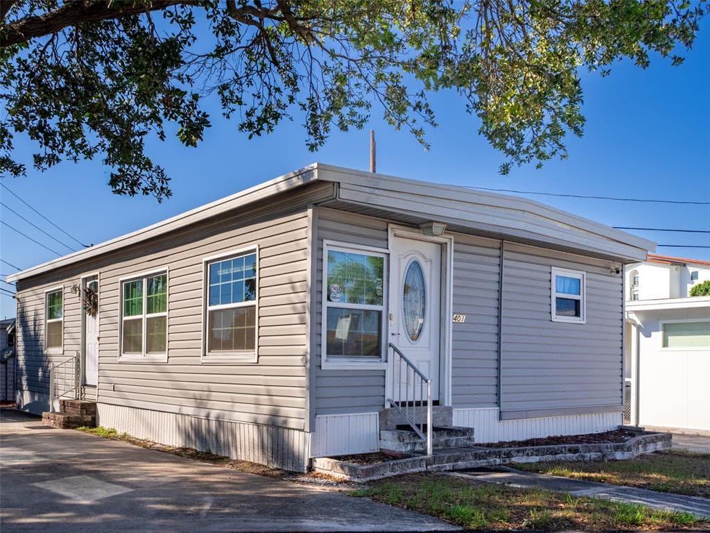 401 DENICE DRIVE UNIT 401
