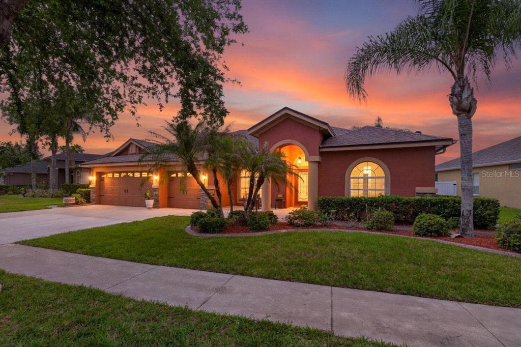20114 TAMIAMI AVENUE TAMPA, FL 33647