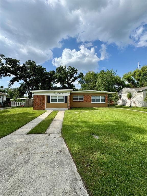 2016 E CRENSHAW STREET TAMPA, FL 33610