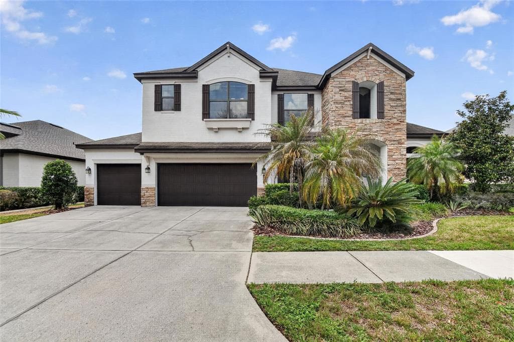 7959 HAMPTON LAKE DRIVE