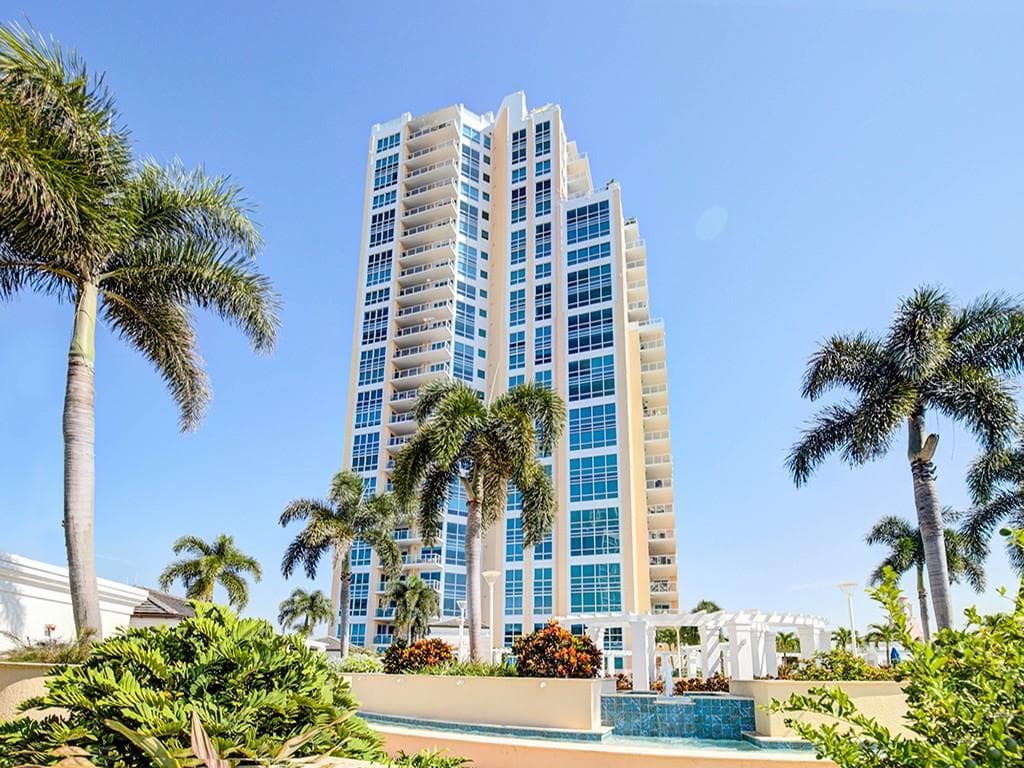 400 BEACH DRIVE NE UNIT 1702 ST PETERSBURG, FL 33701