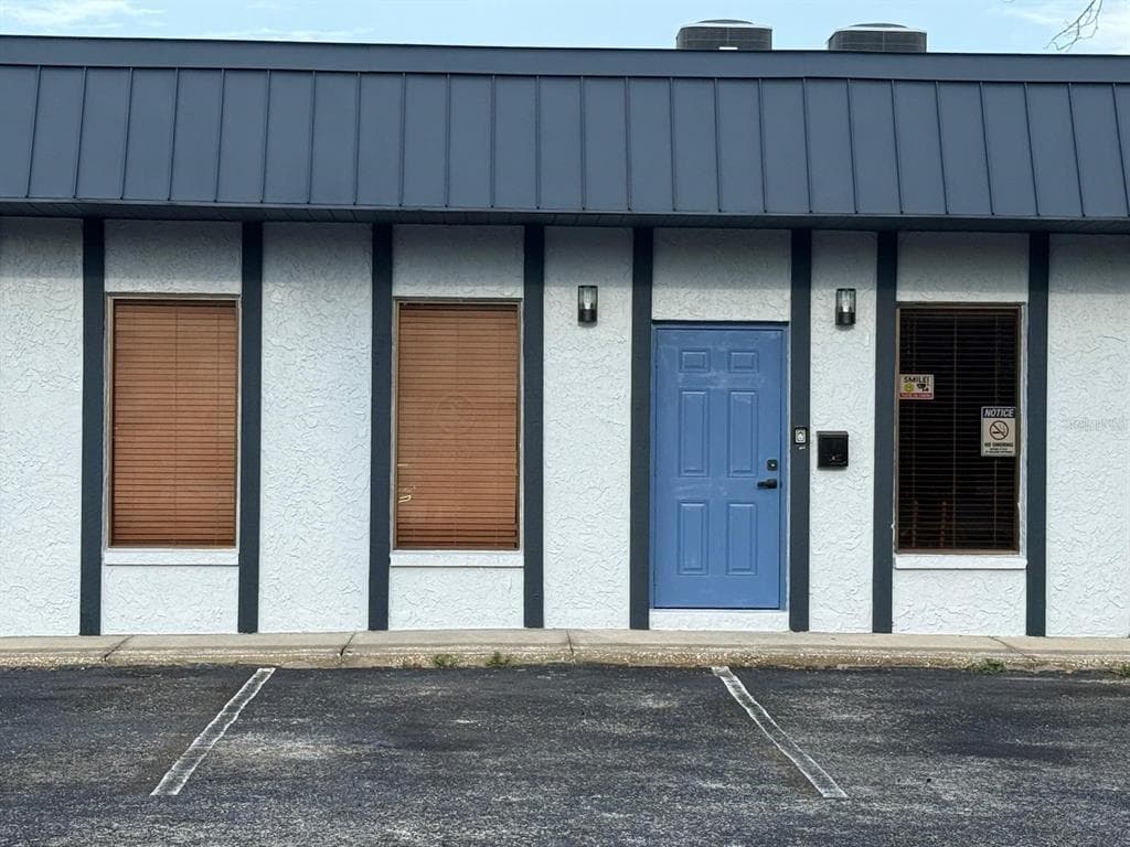 13506 N ROME AVENUE TAMPA, FL 33613