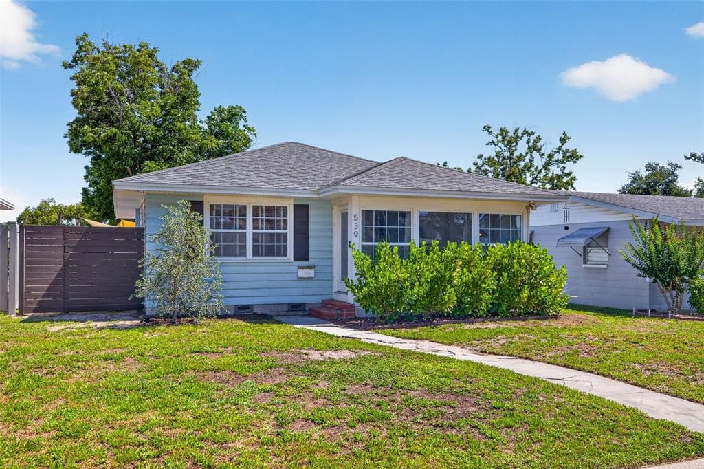 539 36TH AVENUE N ST PETERSBURG, FL 33704
