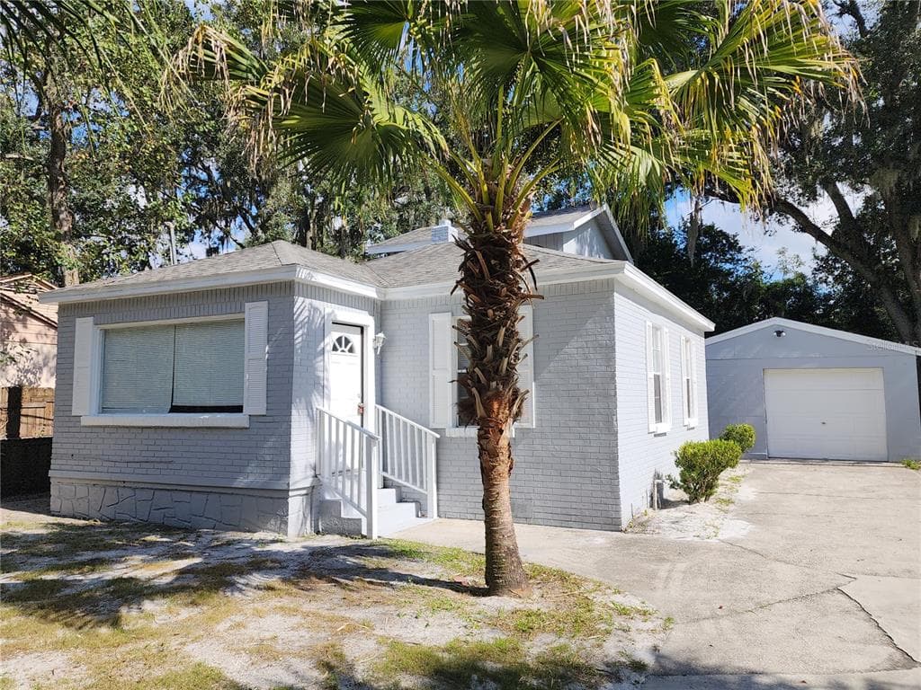 9037 6TH AVENUE JACKSONVILLE, FL 32208