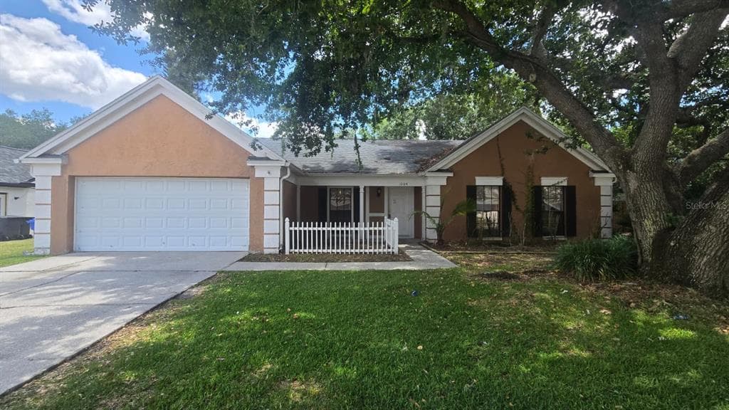 1304 PEACHFIELD DRIVE VALRICO, FL 33596