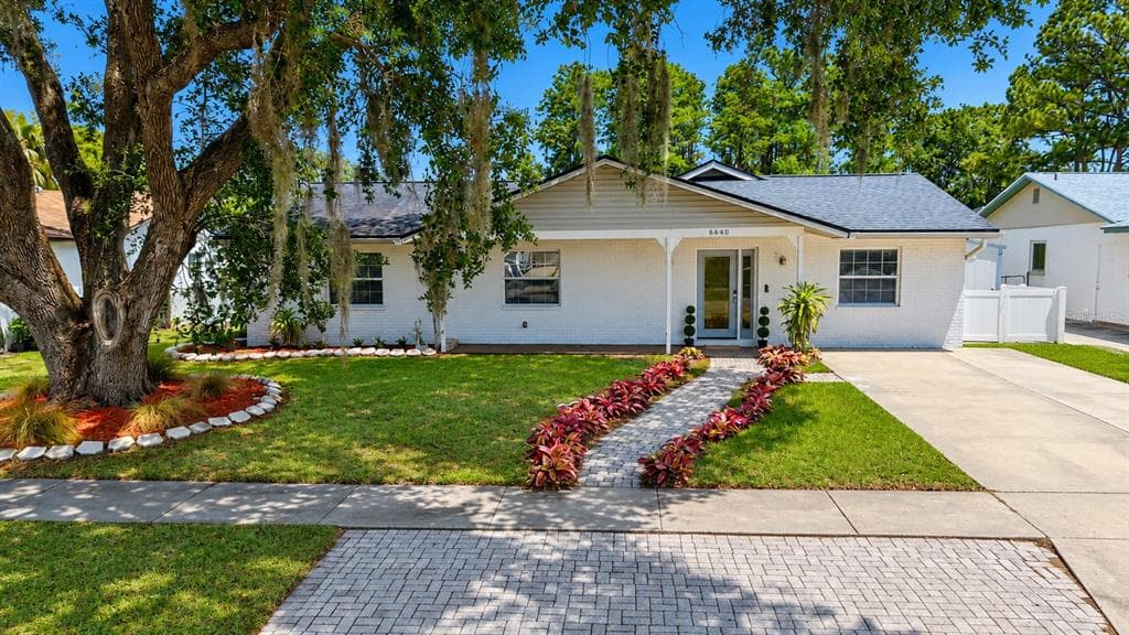 6640 WINDING OAK DRIVE