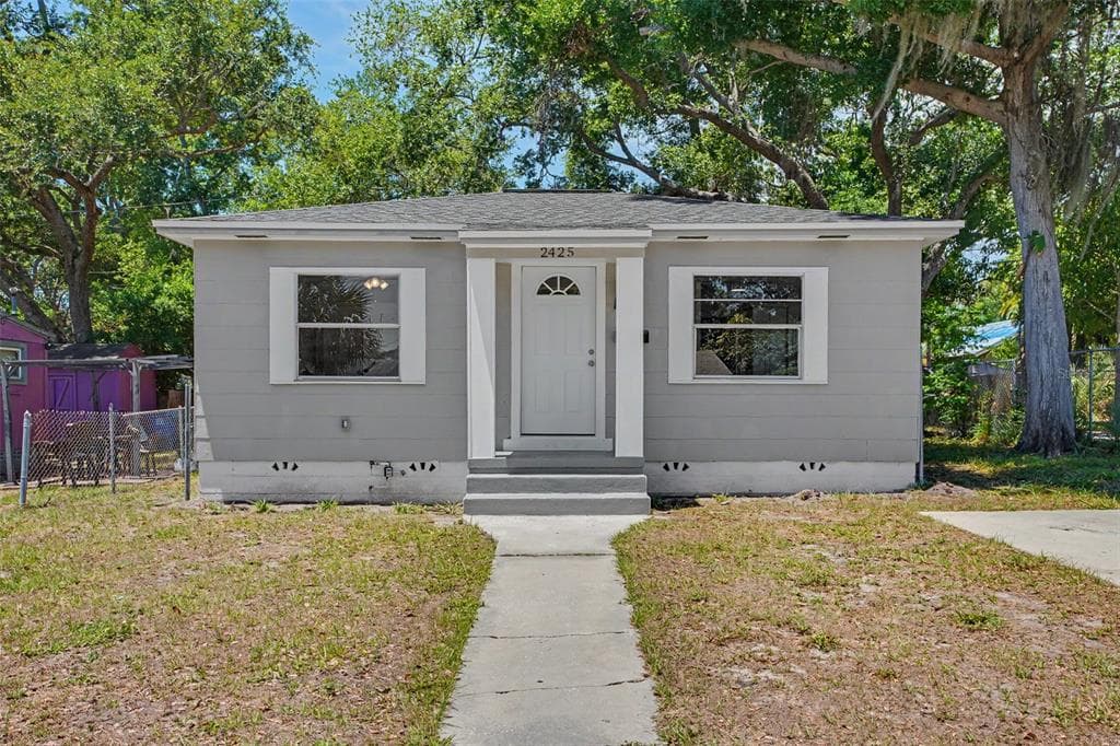 2425 19TH STREET S ST PETERSBURG, FL 33712
