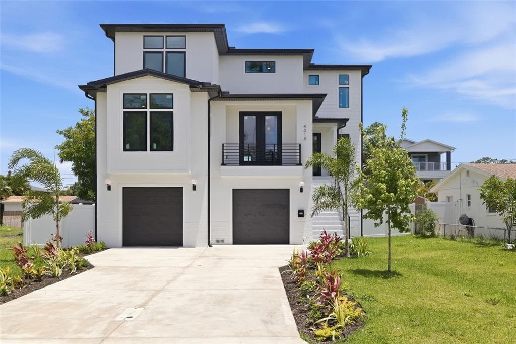 4019 HARRISBURG STREET NE ST PETERSBURG, FL 33703