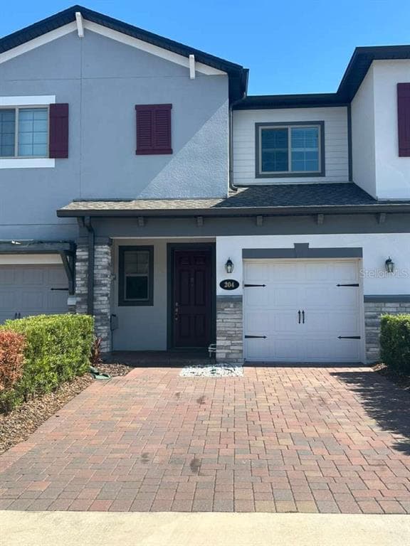204 RUSTIC LOOP SANFORD, FL 32771