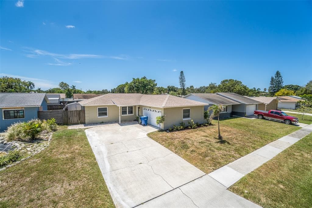 12813 128TH AVENUE LARGO, FL 33774