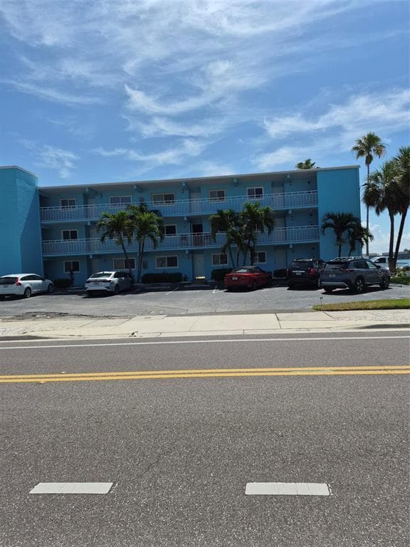 1505 PASS A GRILLE WAY UNIT 17