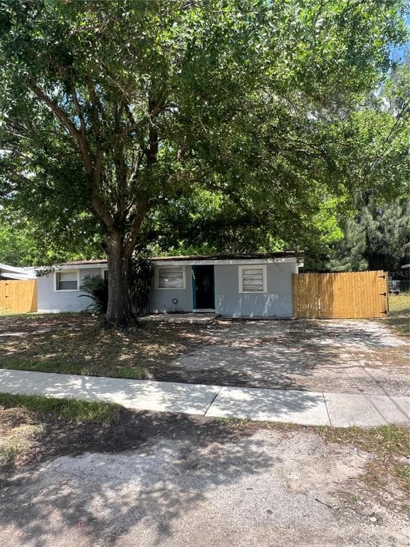 5906 S 81ST STREET TAMPA, FL 33619