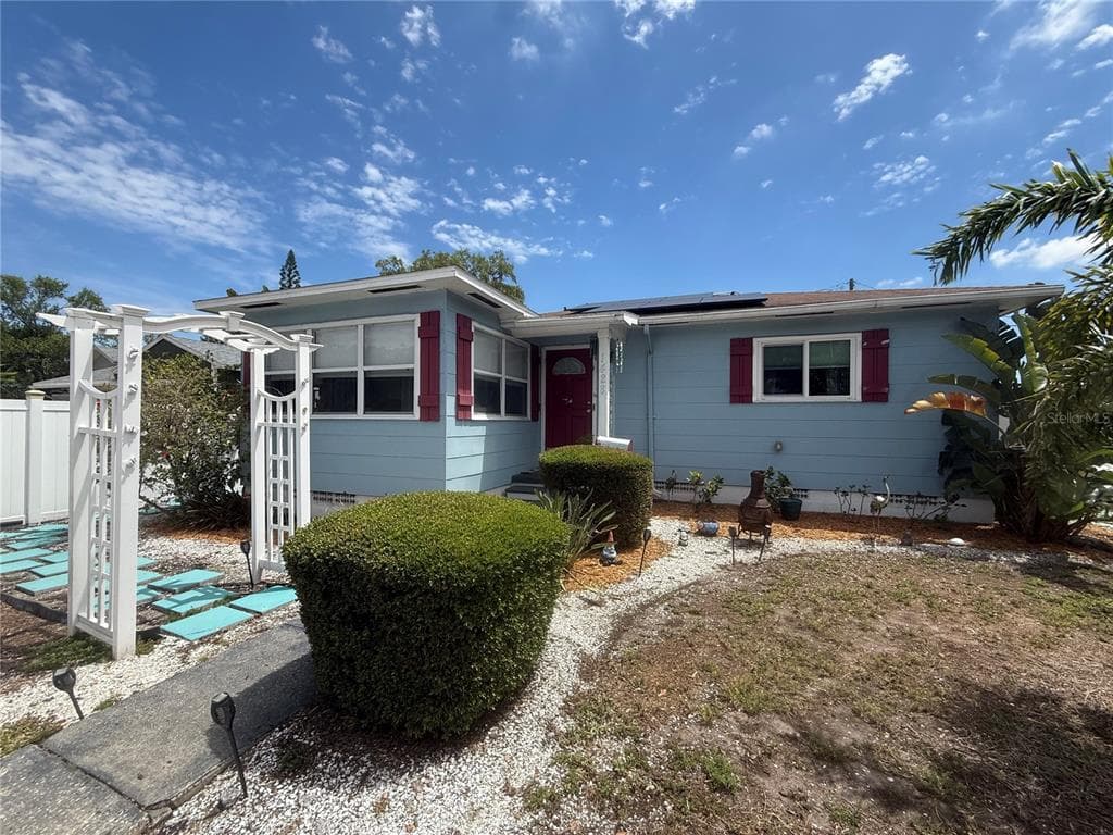 1428 38TH AVENUE N ST PETERSBURG, FL 33704