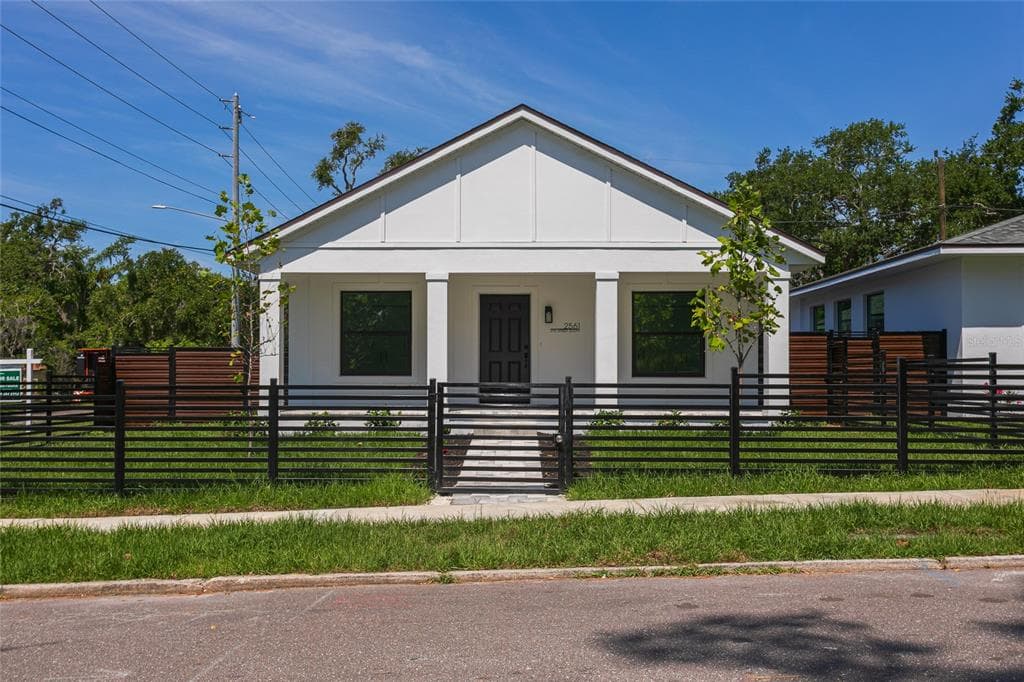 2561/2563 21ST STREET S ST PETERSBURG, FL 33712