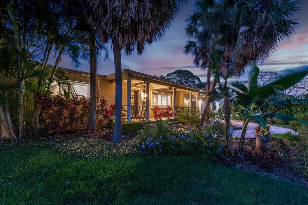 6145 2ND AVENUE N ST PETERSBURG, FL 33710