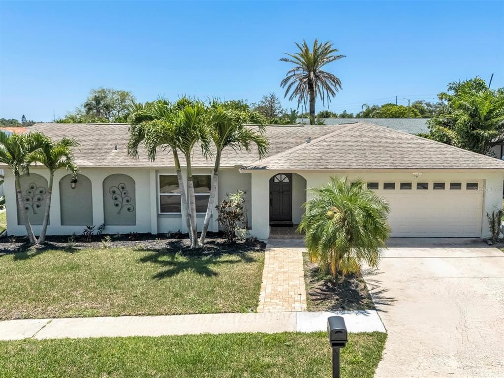 11152 131ST AVENUE LARGO, FL 33778