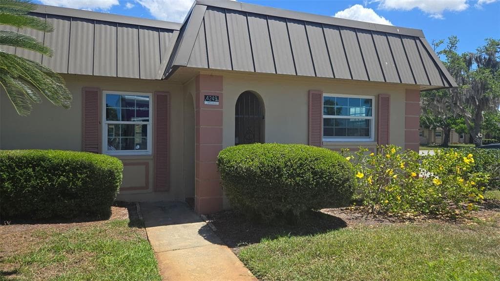 4249 STRATFORD DRIVE UNIT 4249 NEW PORT RICHEY, FL 34652