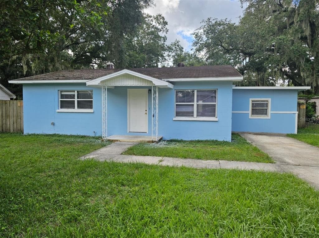 2721 DOYLE CIRCLE LAKELAND, FL 33801