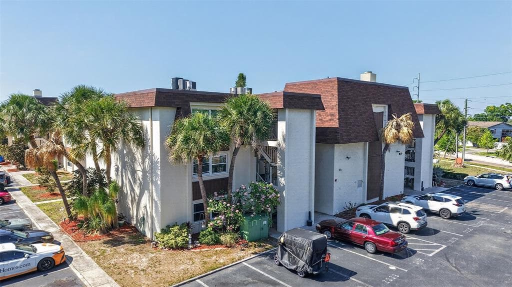 6370 1ST STREET N UNIT 202 ST PETERSBURG, FL 33702