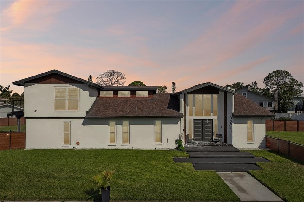5201 HUNTINGTON STREET NE ST PETERSBURG, FL 33703
