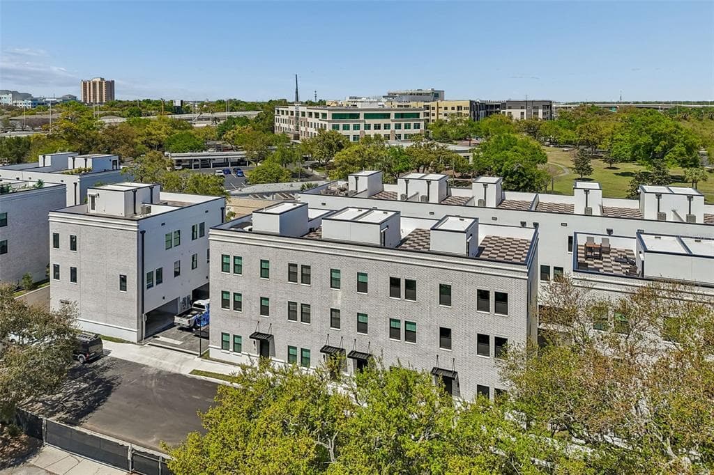 1218 E KAY STREET UNIT 14 TAMPA, FL 33602