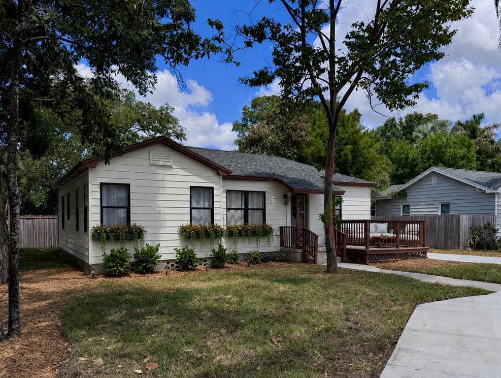 4202 N SEMINOLE AVENUE TAMPA, FL 33603