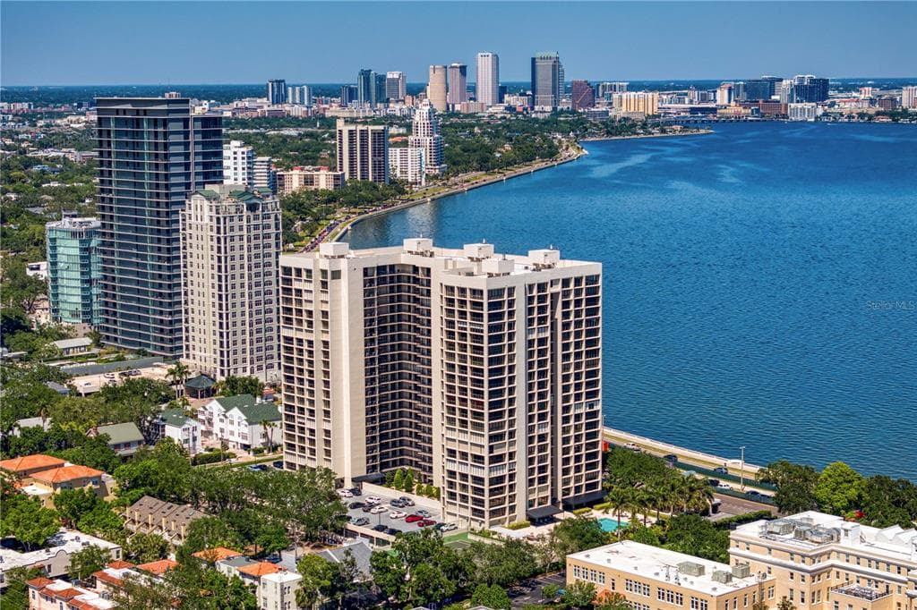 3301 BAYSHORE BOULEVARD UNIT 1609A TAMPA, FL 33629