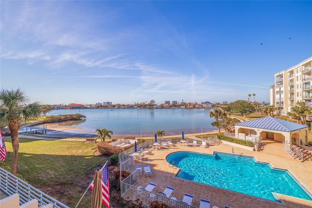 7902 SAILBOAT KEY BOULEVARD S UNIT 206 SOUTH PASADENA, FL 33707