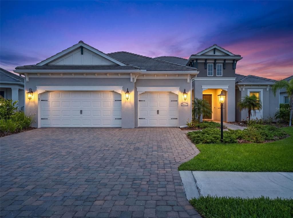 21297 HOLMES CIRCLE VENICE, FL 34293