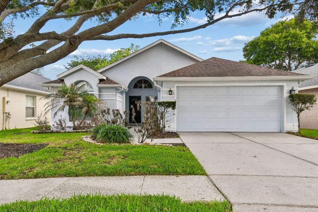 2708 BELLEWATER PLACE OVIEDO, FL 32765
