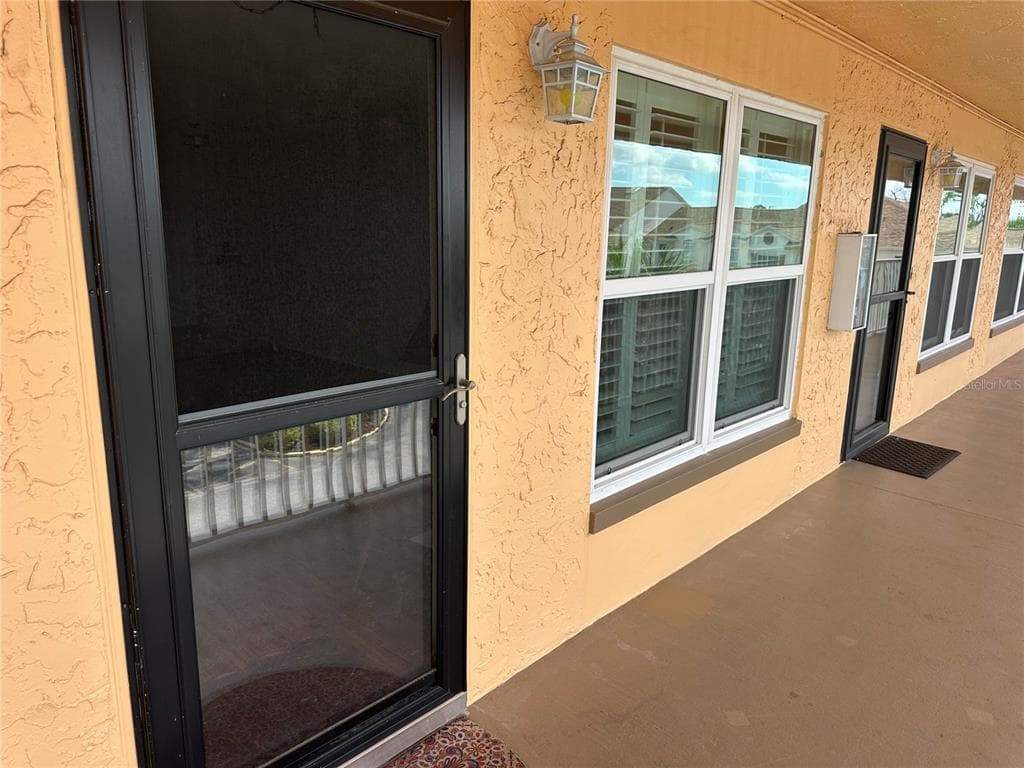 6400 46TH AVENUE N UNIT 315 KENNETH CITY, FL 33709