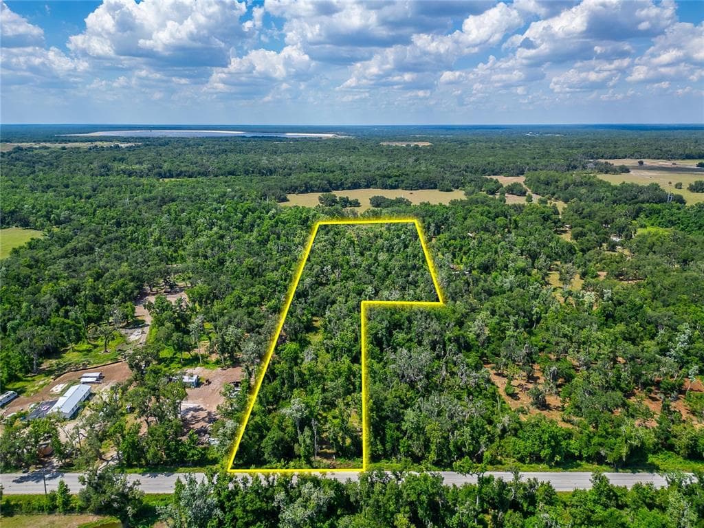 672 HIGHWAY LITHIA, FL 33547