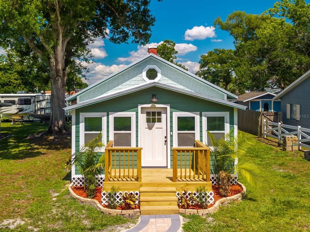 707 VIRGINIA AVENUE ST CLOUD, FL 34769
