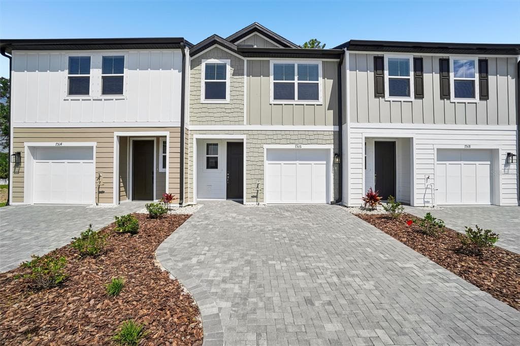 7516 DEER VALLEY CIRCLE TAMPA, FL 33635