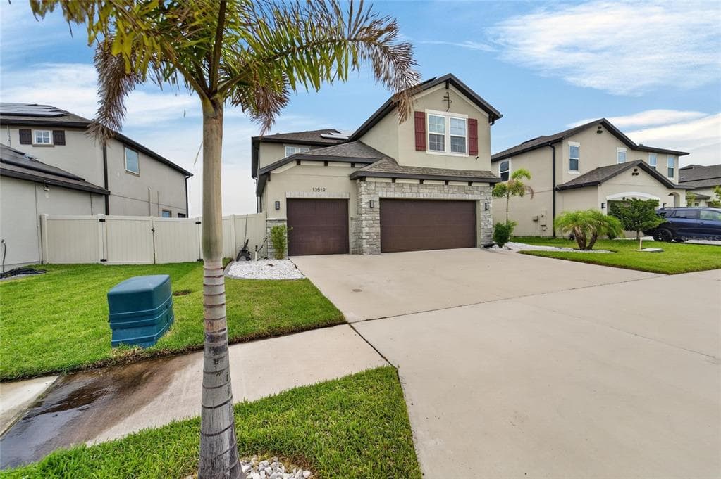 13519 PALMERA VISTA DRIVE RIVERVIEW, FL 33579