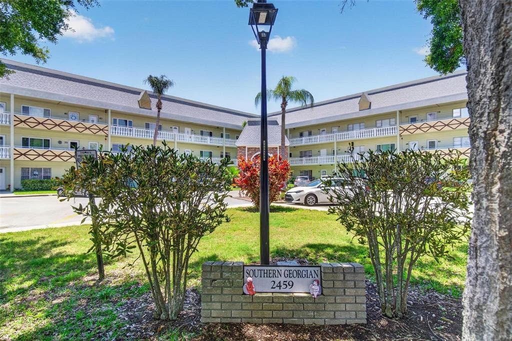2459 COLUMBIA DRIVE UNIT 67 CLEARWATER, FL 33763