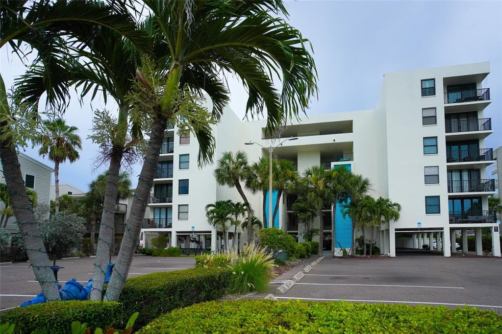 19931 GULF BOULEVARD UNIT D2