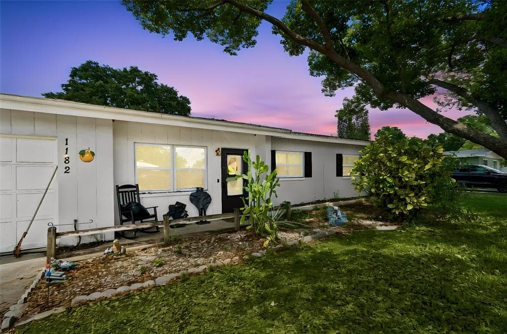 1182 FRIAR TUCK LANE