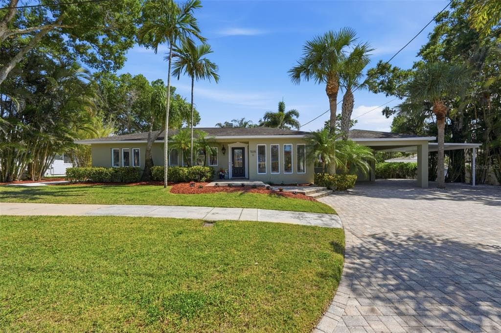 508 HILLCREST AVENUE TARPON SPRINGS, FL 34689
