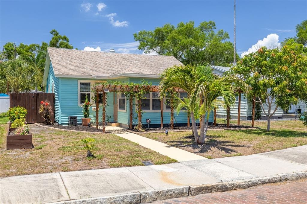 845 21ST AVENUE S ST PETERSBURG, FL 33705