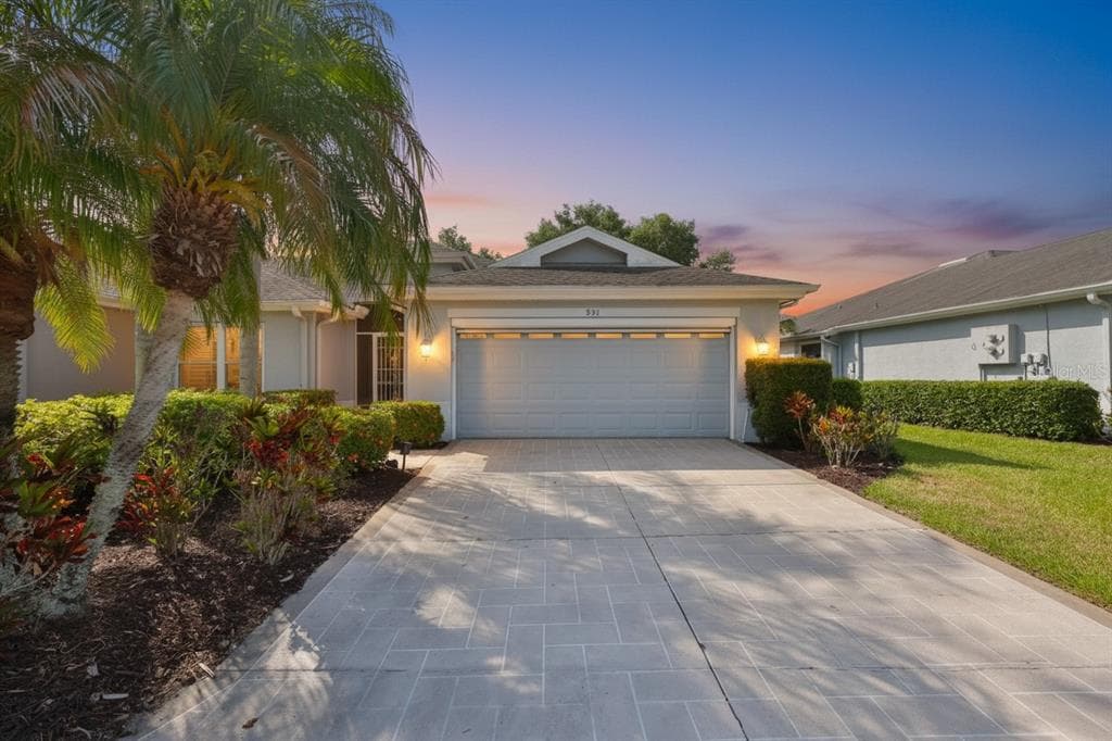 951 VILLEROY GREENS DRIVE SUN CITY CENTER, FL 33573