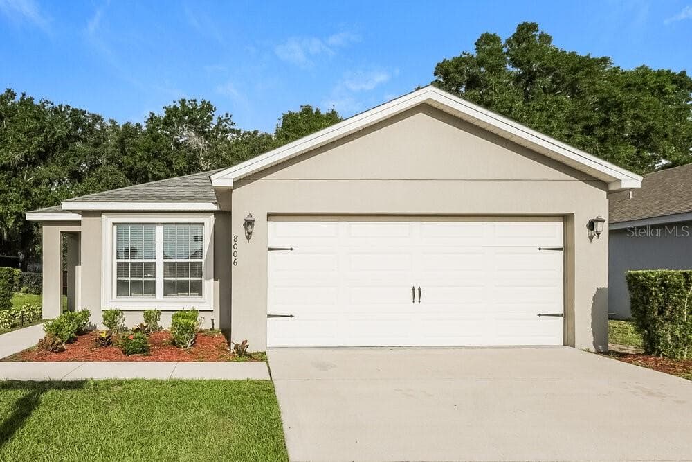 8006 BROOKESHIRE DRIVE LAKELAND, FL 33809