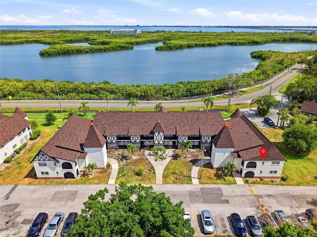 316 N BAYSHORE BOULEVARD UNIT 208 CLEARWATER, FL 33759