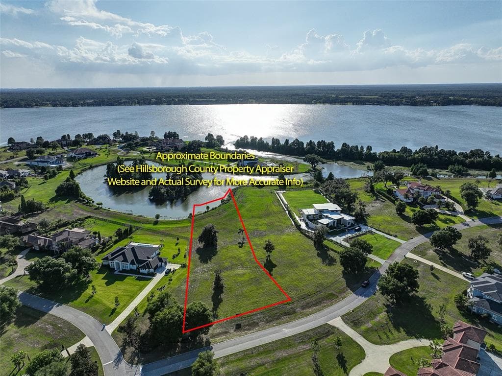 10702 OSPREY LANDING WAY THONOTOSASSA, FL 33592